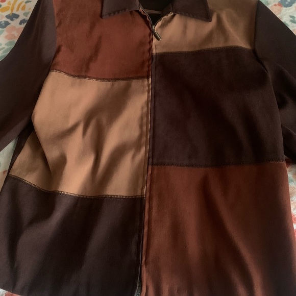 Skirt & jacket - Picture 15 of 16